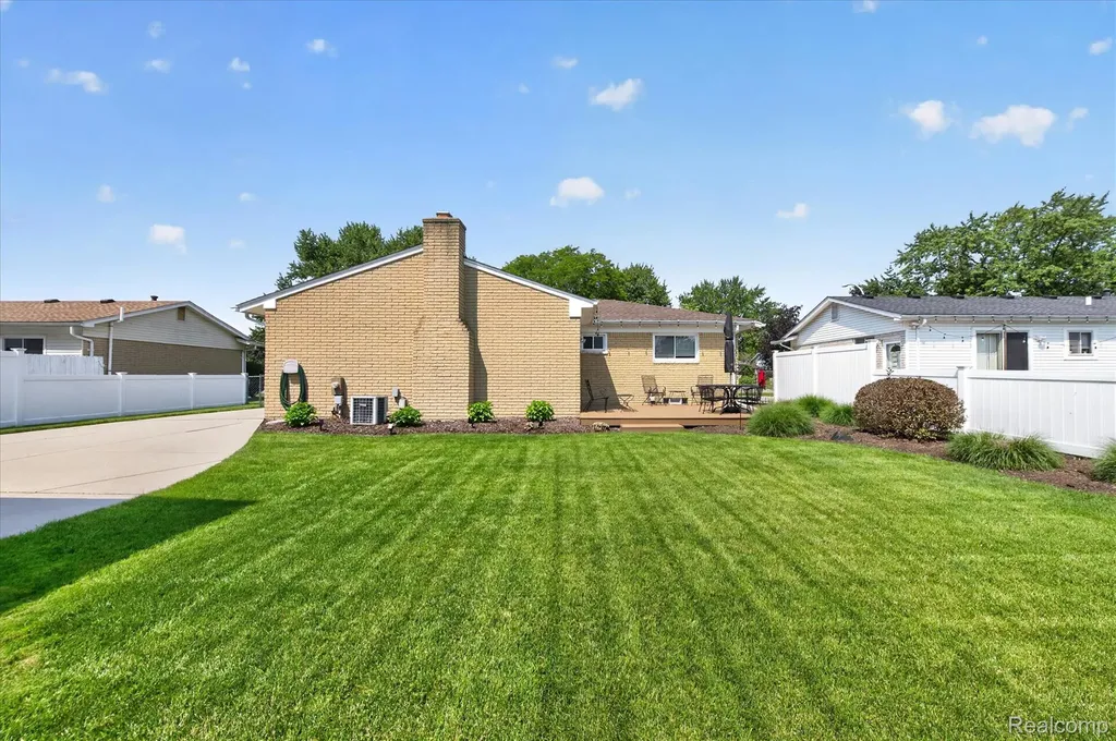 7026 London Court Canton Charter Township MI 48187