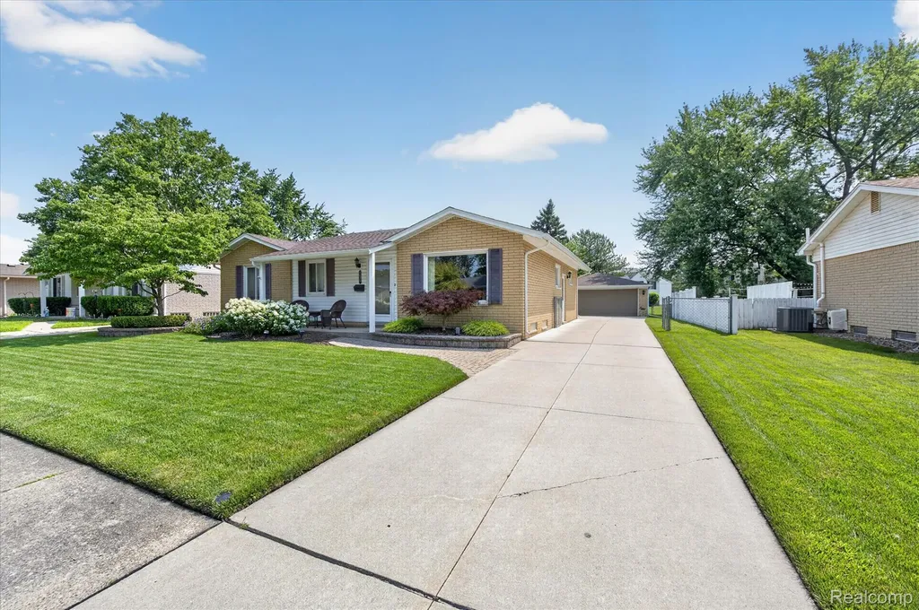 7026 London Court Canton Charter Township MI 48187