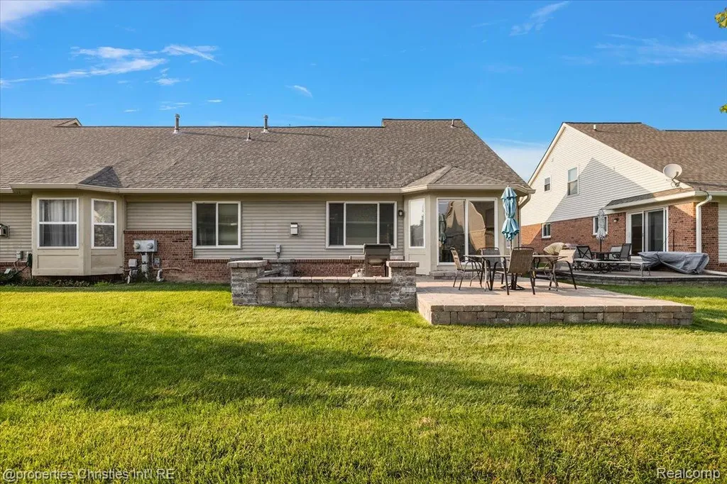 5802 Ortman Drive Sterling Heights City MI 48314