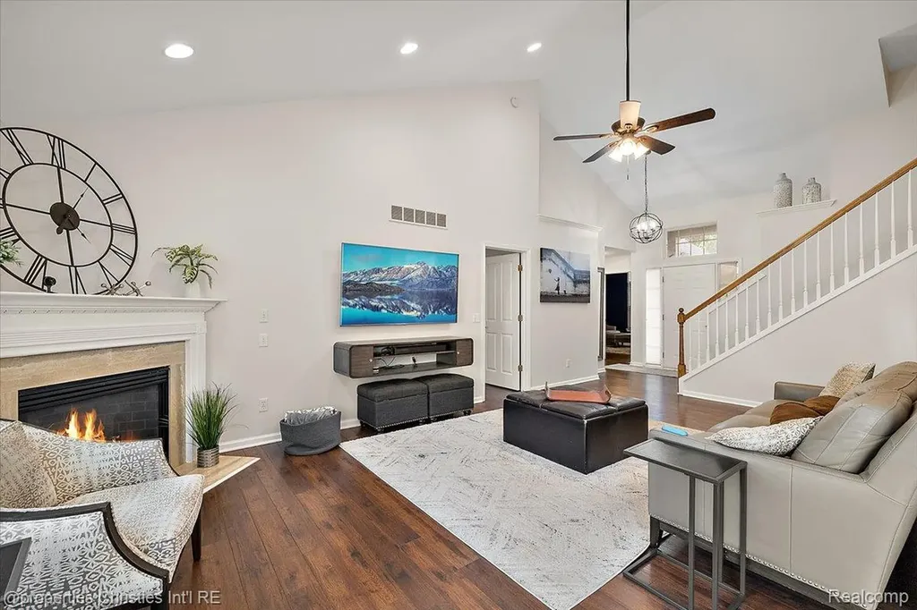 5802 Ortman Drive Sterling Heights City MI 48314