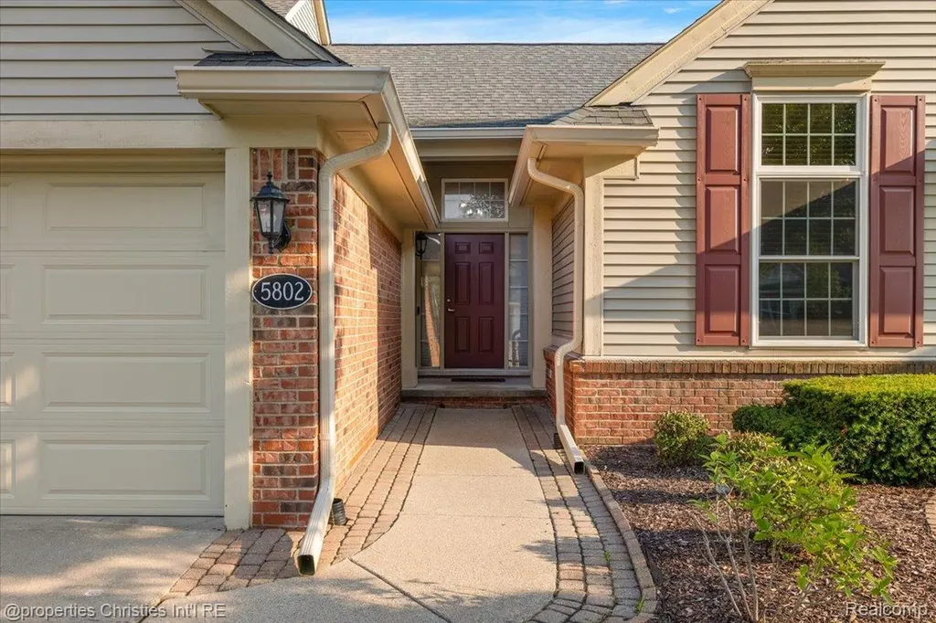 5802 Ortman Drive Sterling Heights City MI 48314