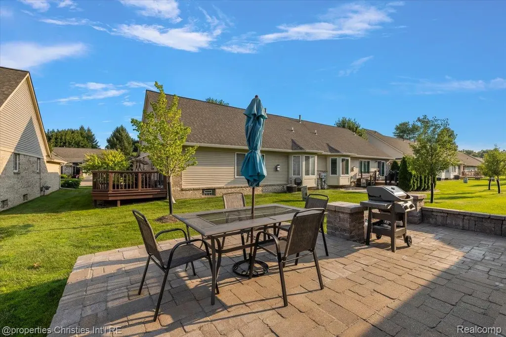5802 Ortman Drive Sterling Heights City MI 48314