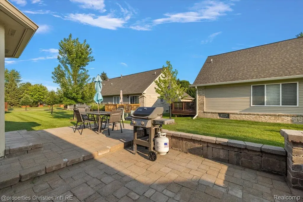 5802 Ortman Drive Sterling Heights City MI 48314