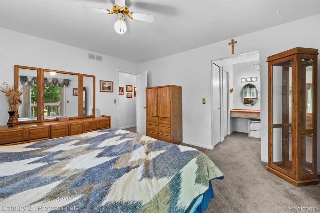 5135 Virgie Lane West Bloomfield Charter Township MI 48324