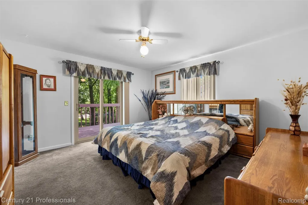 5135 Virgie Lane West Bloomfield Charter Township MI 48324