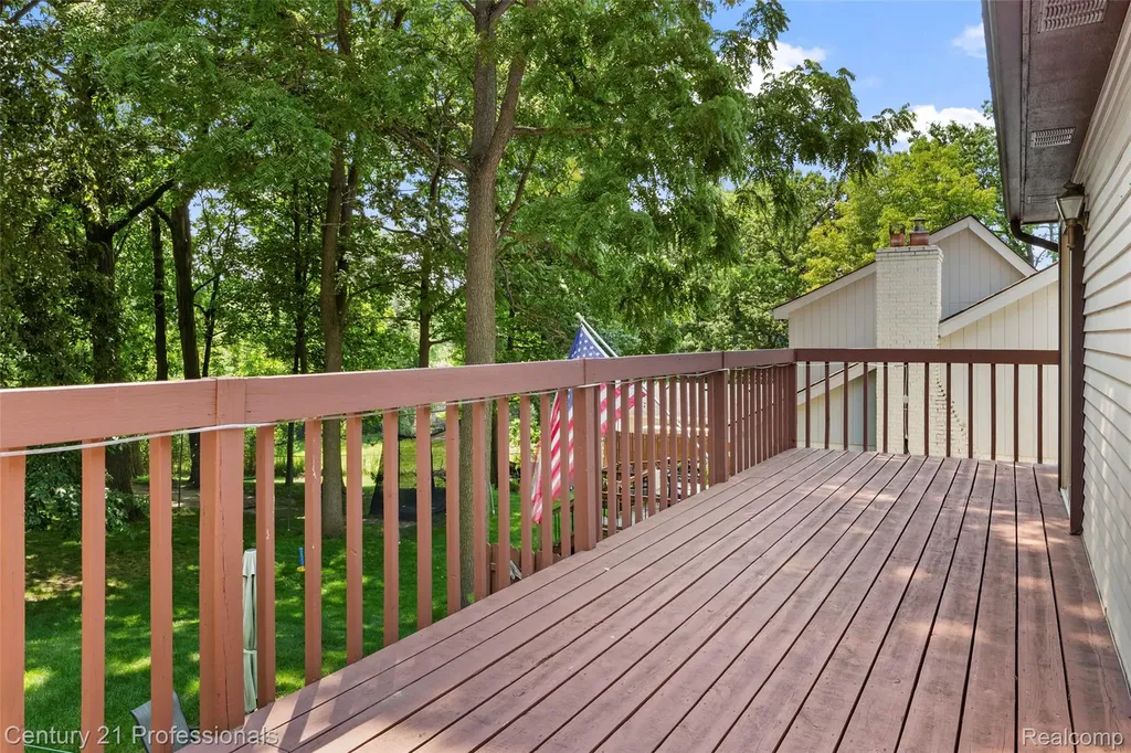 5135 Virgie Lane West Bloomfield Charter Township MI 48324