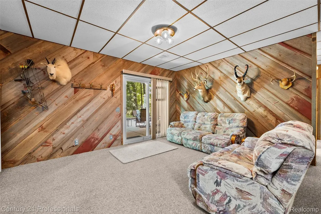 5135 Virgie Lane West Bloomfield Charter Township MI 48324