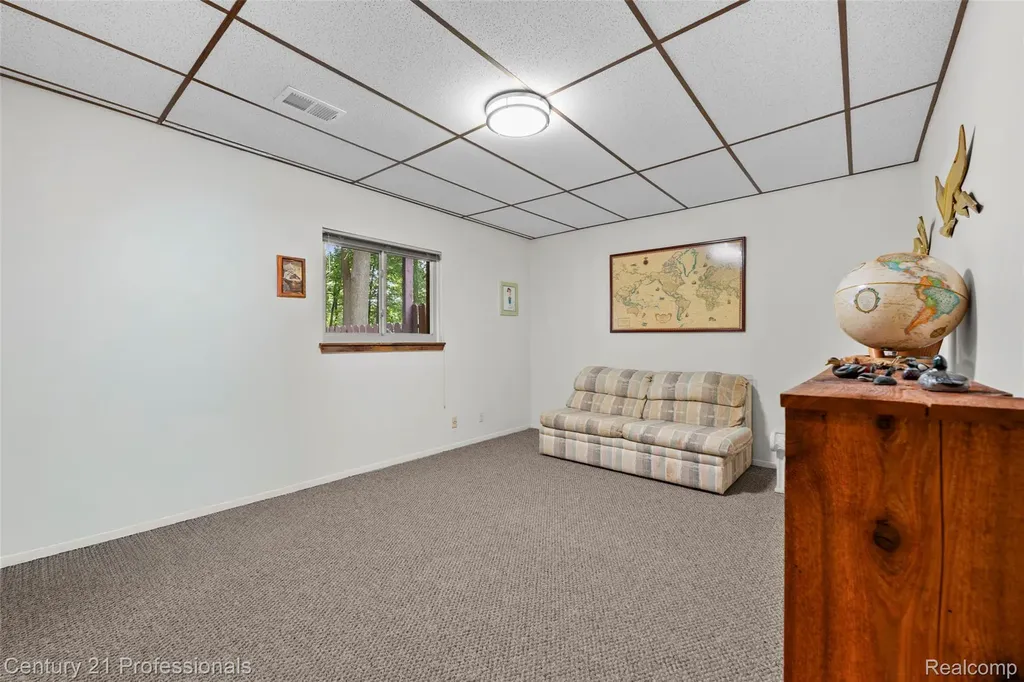 5135 Virgie Lane West Bloomfield Charter Township MI 48324