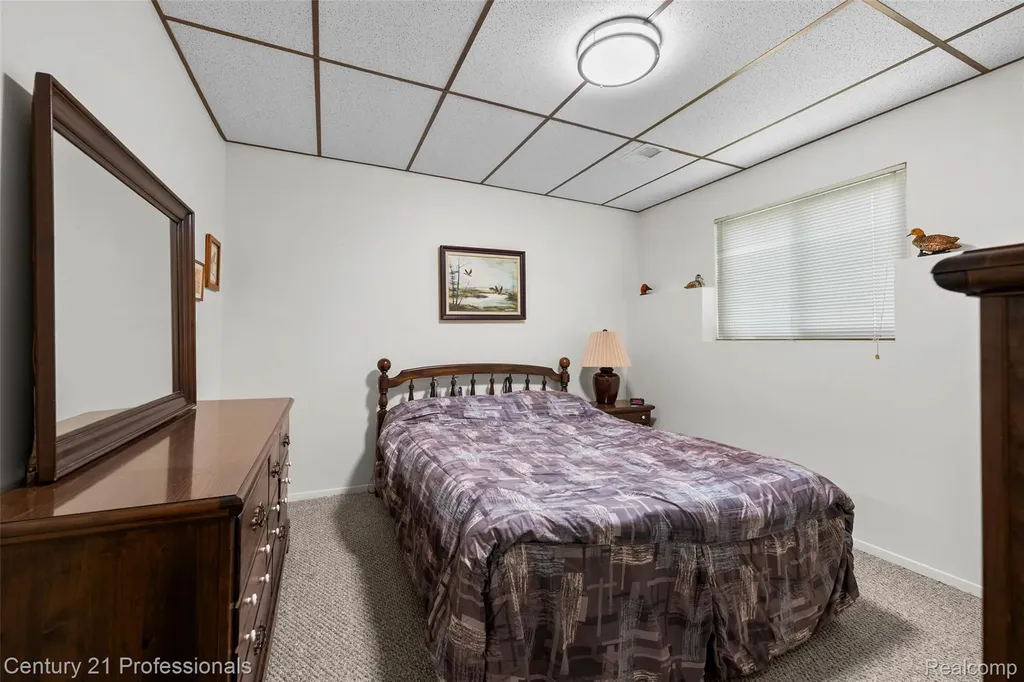 5135 Virgie Lane West Bloomfield Charter Township MI 48324