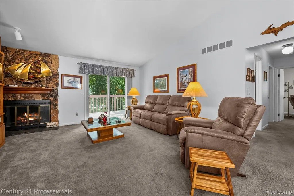 5135 Virgie Lane West Bloomfield Charter Township MI 48324