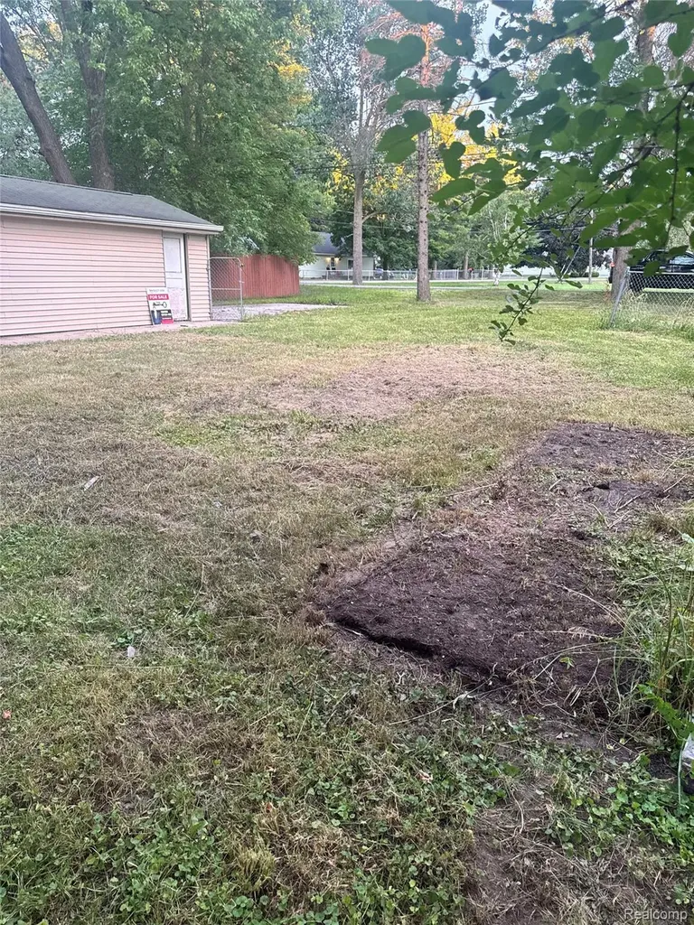 1625 Melinda Street Caledonia Charter Township MI 48867