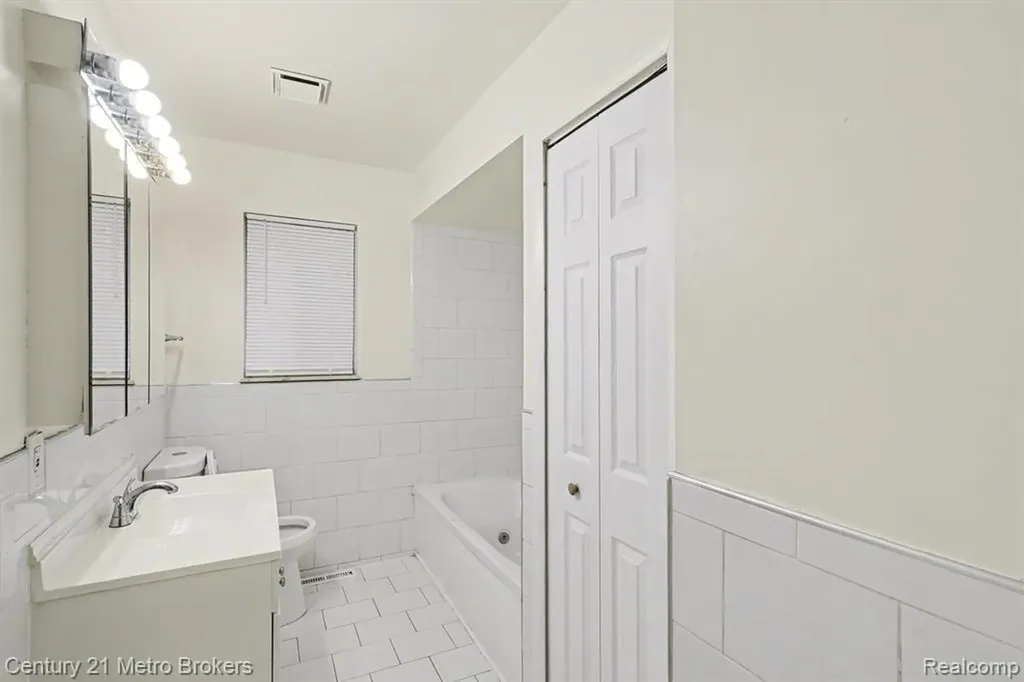3509 Ridgecliffe Drive Flint Charter Township MI 48532