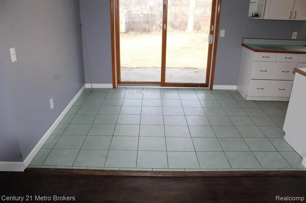 3509 Ridgecliffe Drive Flint Charter Township MI 48532