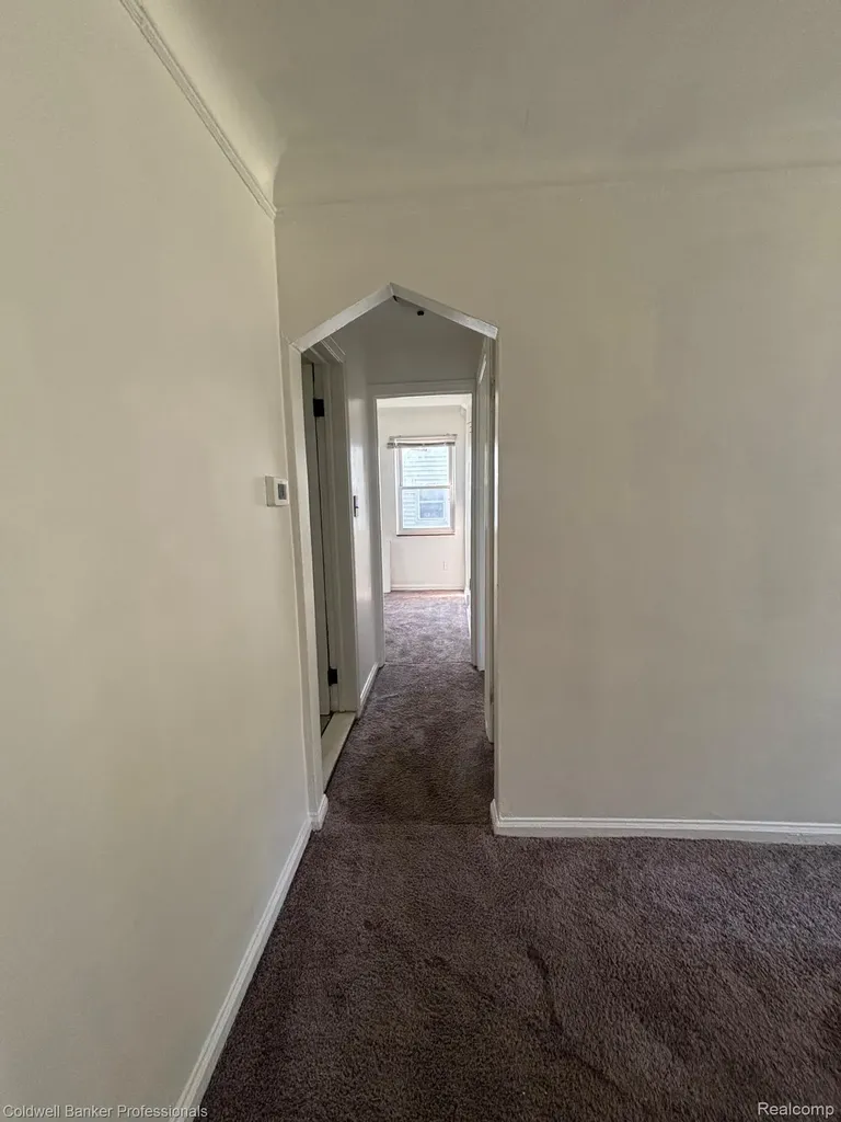 21671 Frazer Avenue Southfield City MI 48075