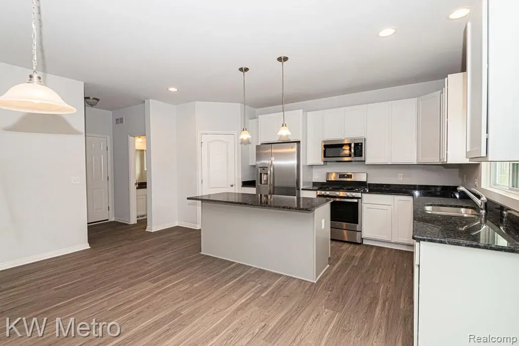34616 John Bartley Circle Sterling Heights City MI 48310