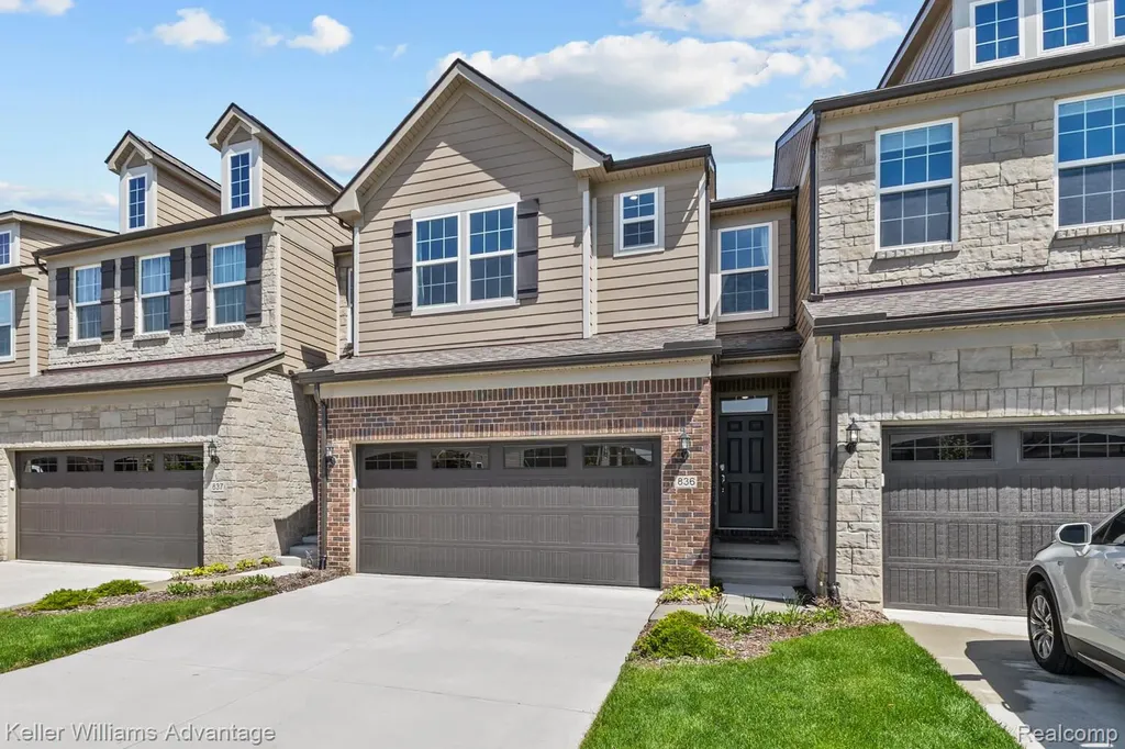 836 Addison Circle Commerce Charter Township MI 48390