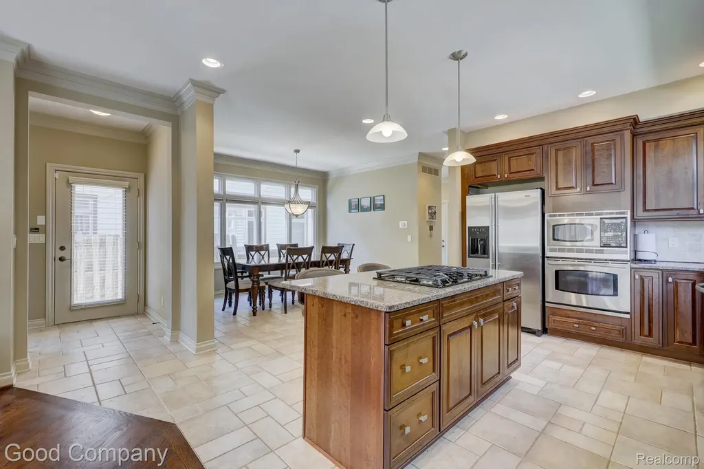 721 S Kenwood Avenue Royal Oak City MI 48067
