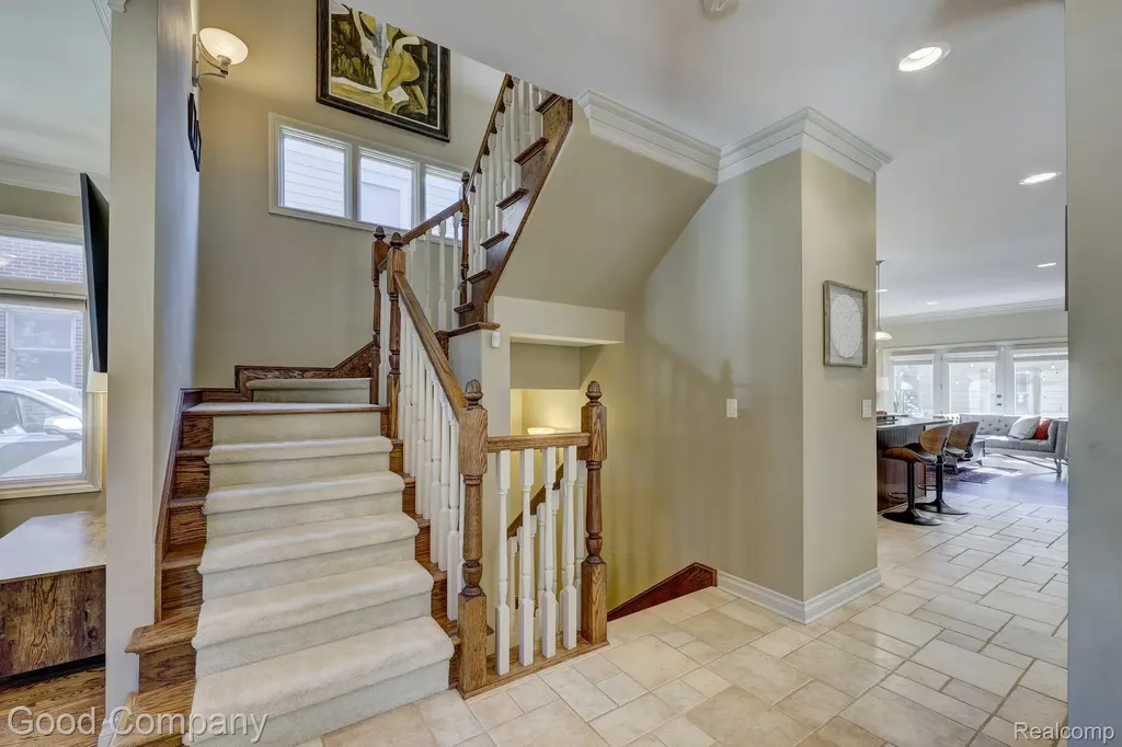 721 S Kenwood Avenue Royal Oak City MI 48067