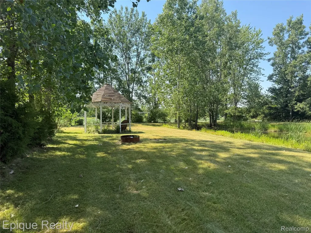 12168 W Lennon Road Clayton Charter Township MI 48449