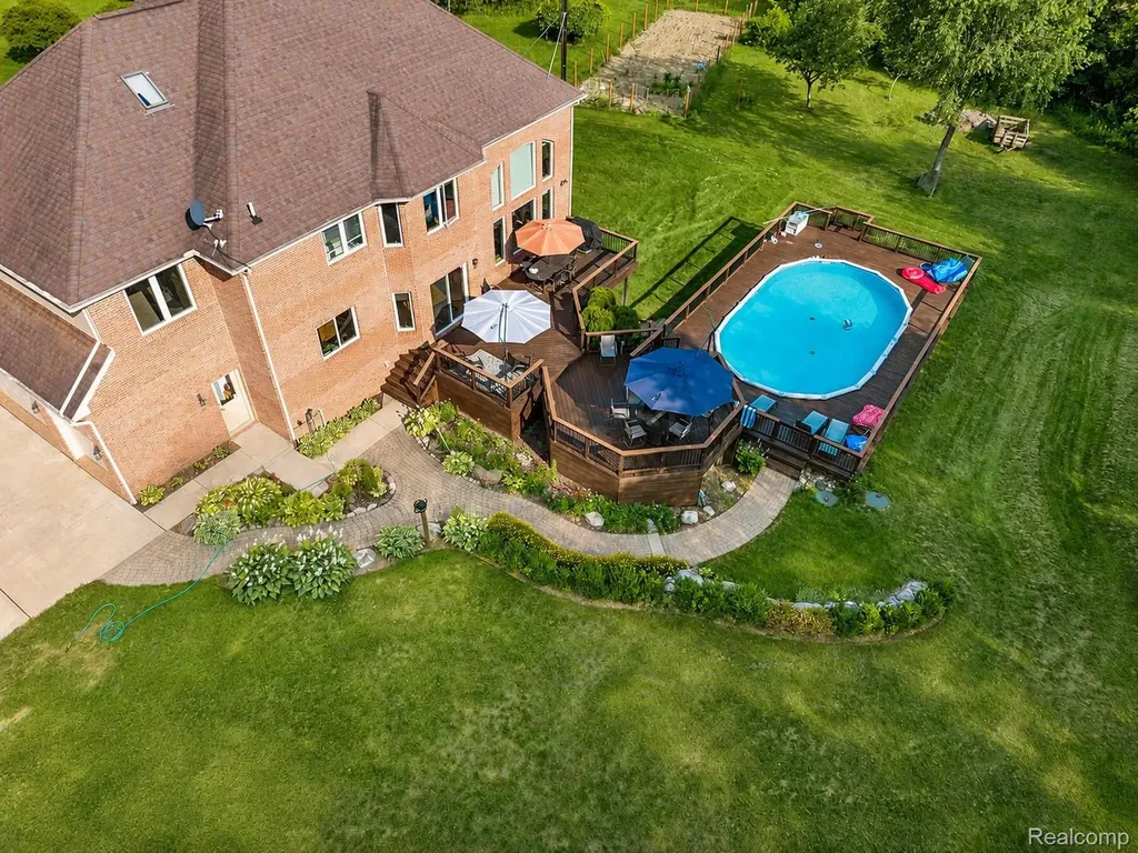 13445 Millie Court Holly Township MI 48442