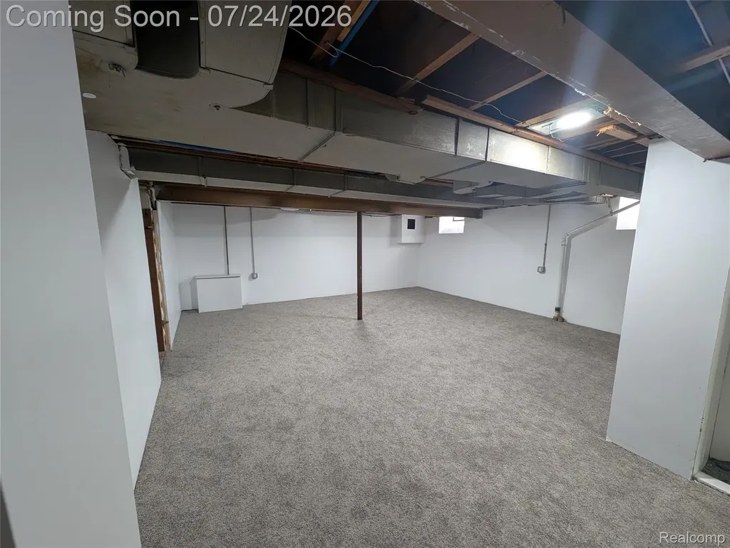 16531 Plainview Avenue Detroit City MI 48219