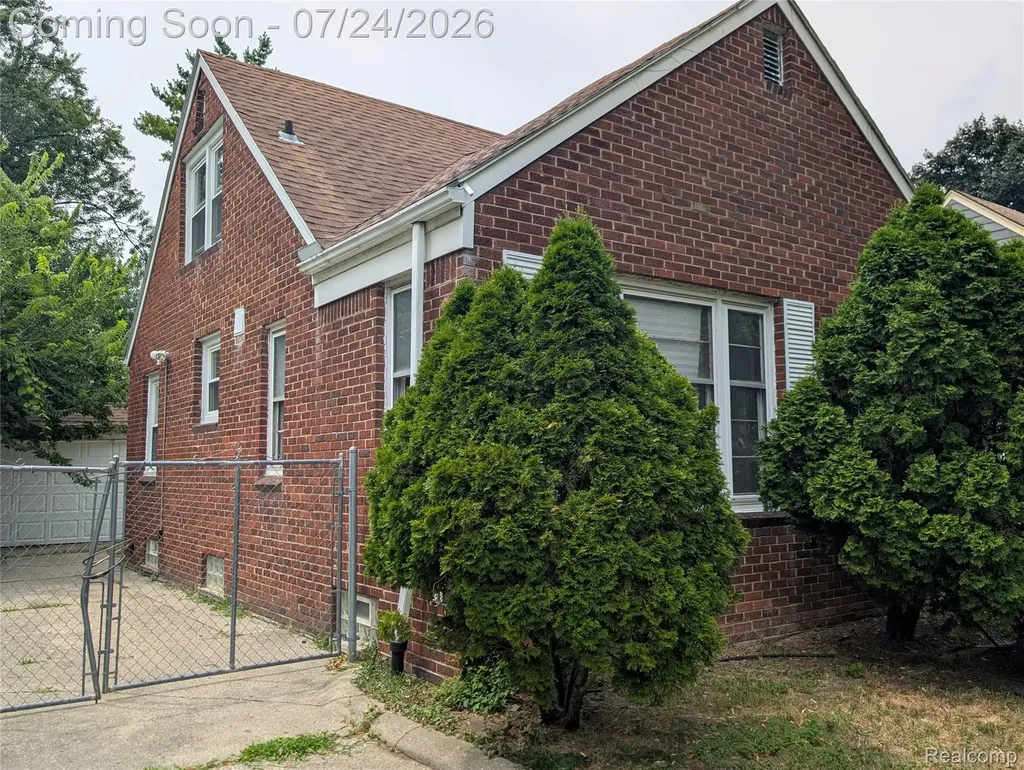 16531 Plainview Avenue Detroit City MI 48219
