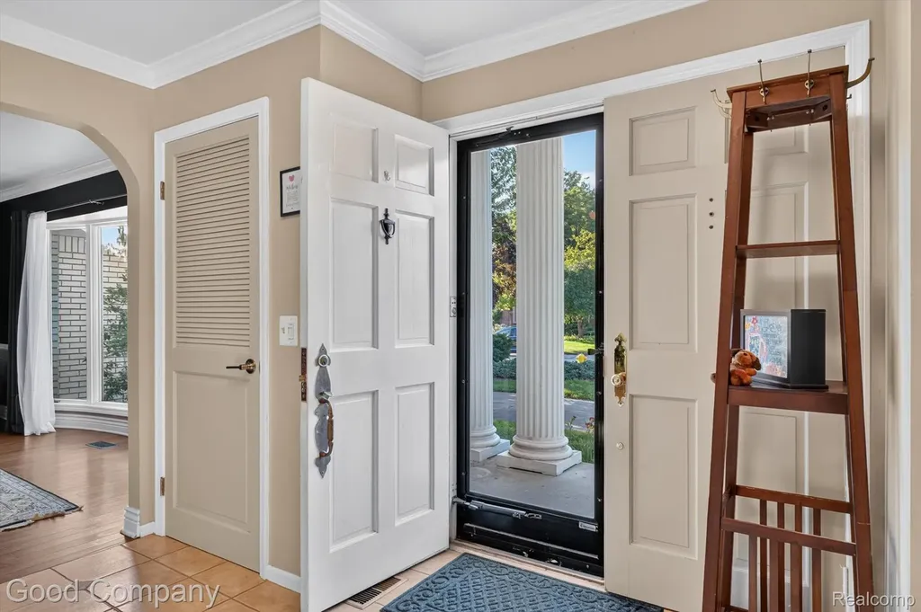 38921 Santa Barbara Street Clinton Charter Township MI 48036