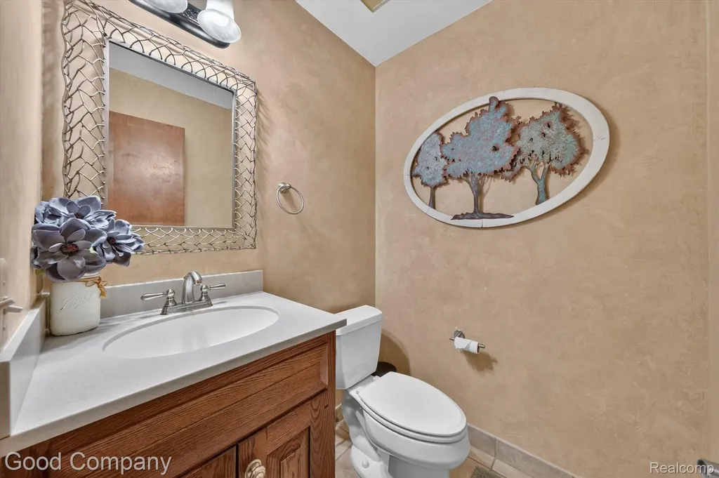 38921 Santa Barbara Street Clinton Charter Township MI 48036