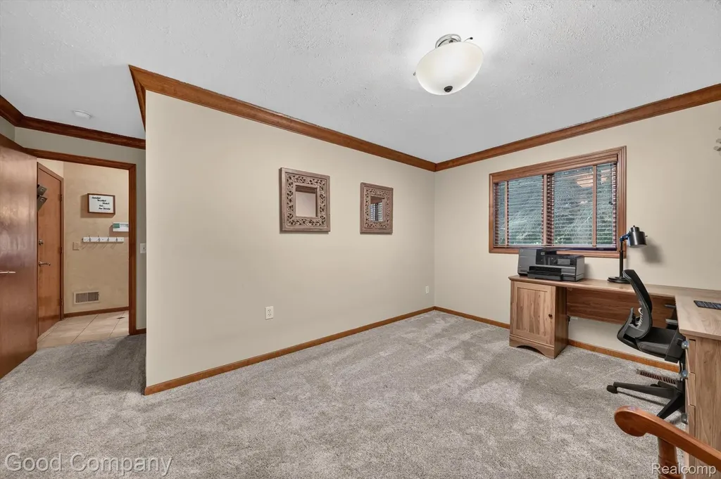 38921 Santa Barbara Street Clinton Charter Township MI 48036