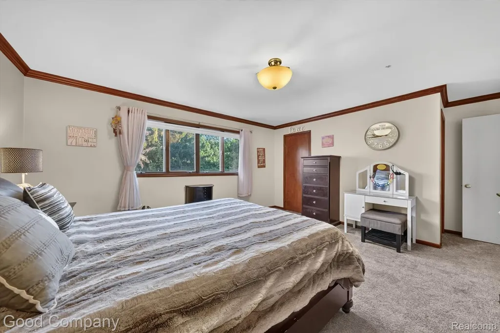 38921 Santa Barbara Street Clinton Charter Township MI 48036