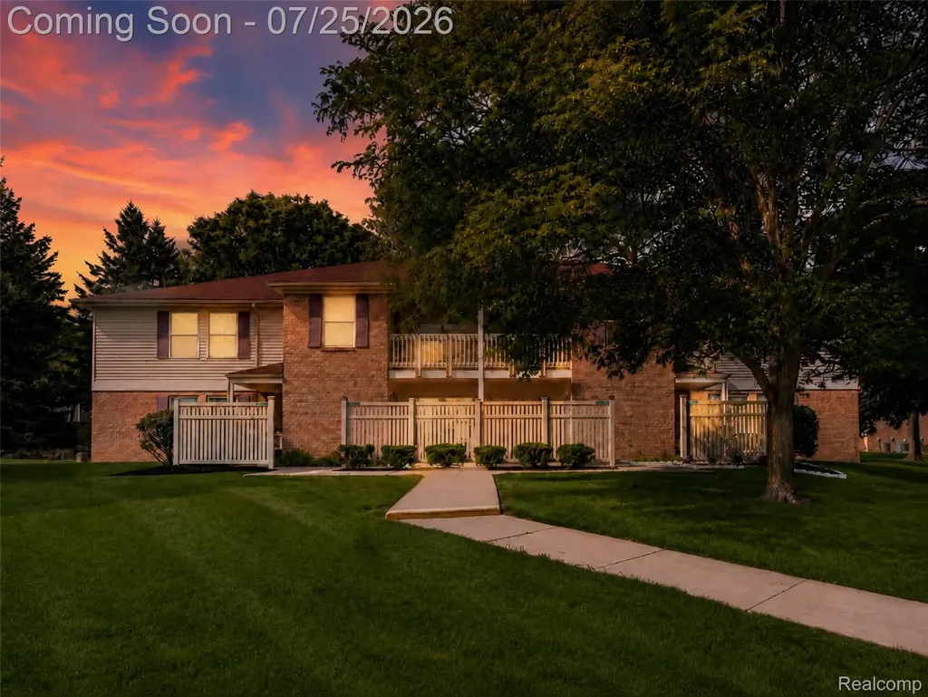 61051 Greenwood Drive South Lyon City MI 48178