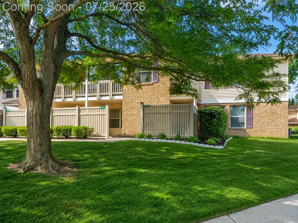 61051 Greenwood Drive South Lyon City MI 48178