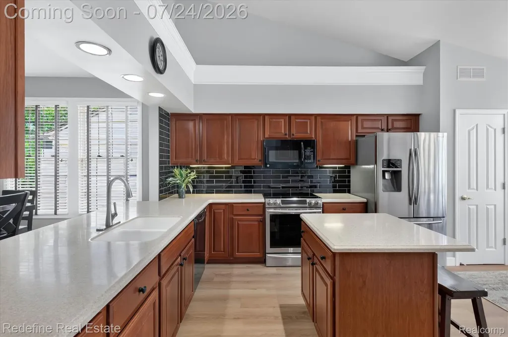 51370 Plymouth Heights Lane Plymouth Charter Township MI 48170
