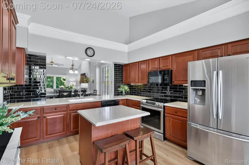 51370 Plymouth Heights Lane Plymouth Charter Township MI 48170