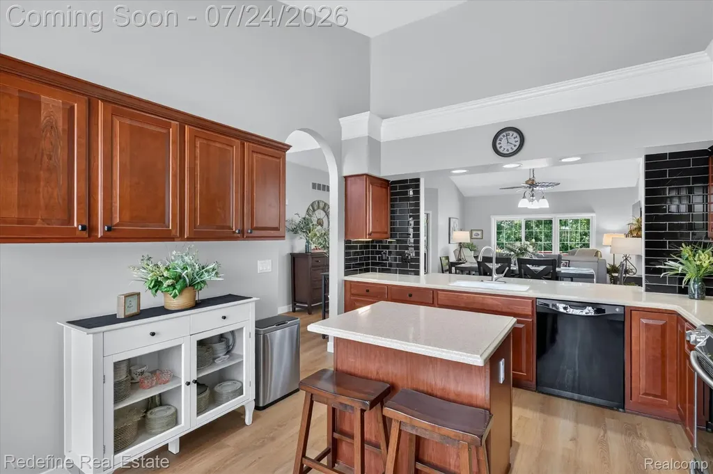 51370 Plymouth Heights Lane Plymouth Charter Township MI 48170