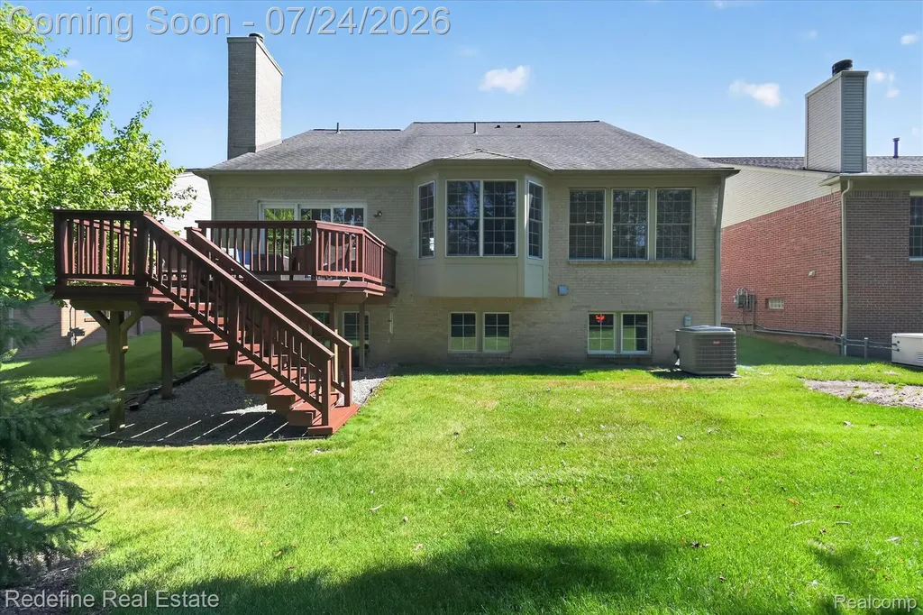51370 Plymouth Heights Lane Plymouth Charter Township MI 48170