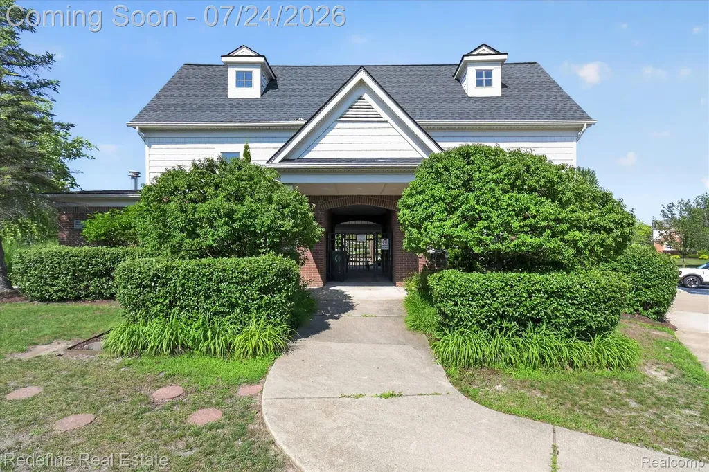 51370 Plymouth Heights Lane Plymouth Charter Township MI 48170