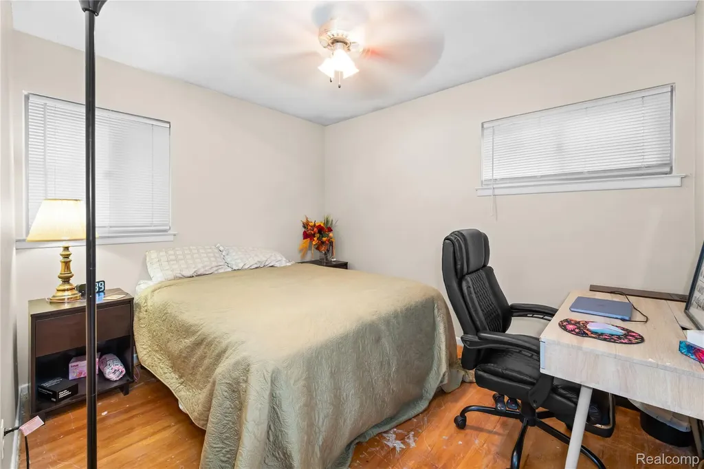 31426 Rush Street Garden City City MI 48135