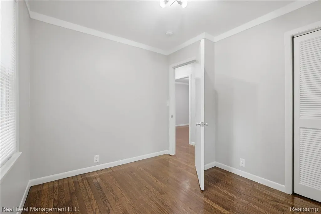 6380 Elmwood Drive Waterford Charter Township MI 48329