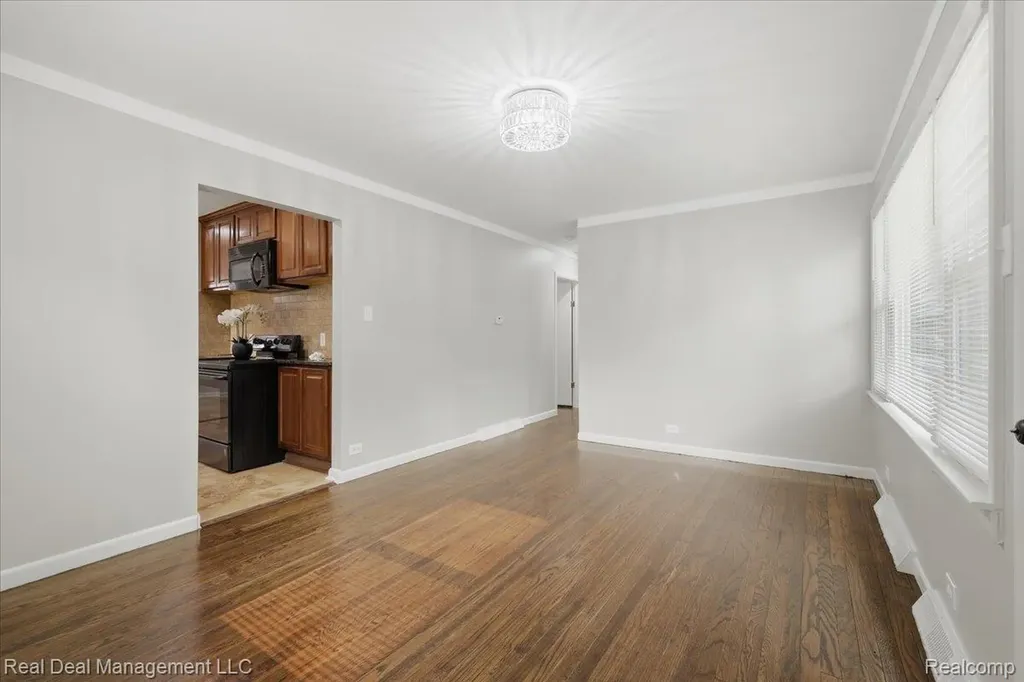 6380 Elmwood Drive Waterford Charter Township MI 48329