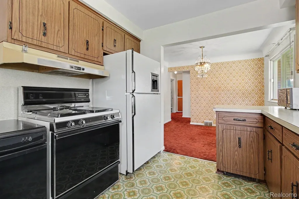 2928 Middlefield Drive Trenton City MI 48183