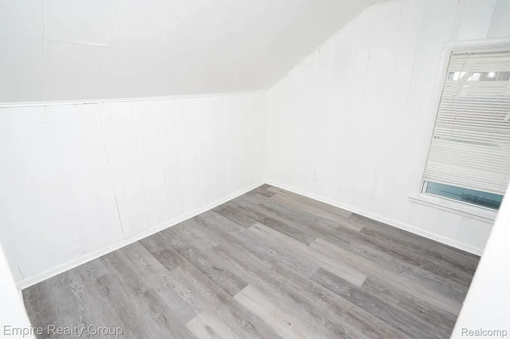 26949 Annapolis Dearborn Heights City MI 48125