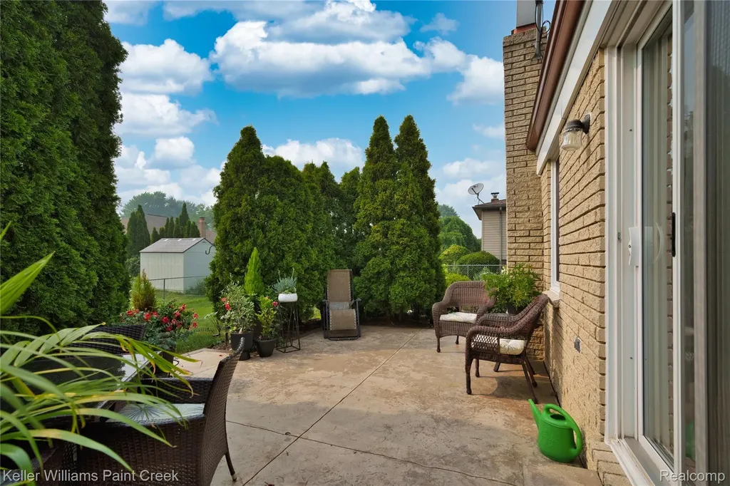 38727 Mount Kisco Drive Sterling Heights City MI 48310
