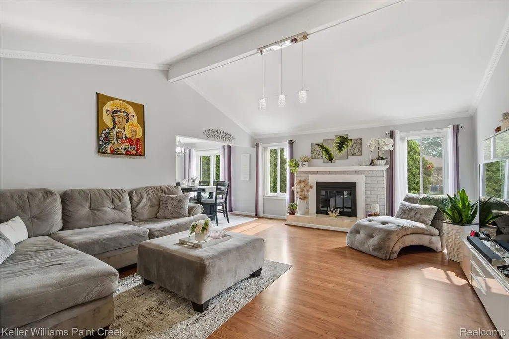 38727 Mount Kisco Drive Sterling Heights City MI 48310