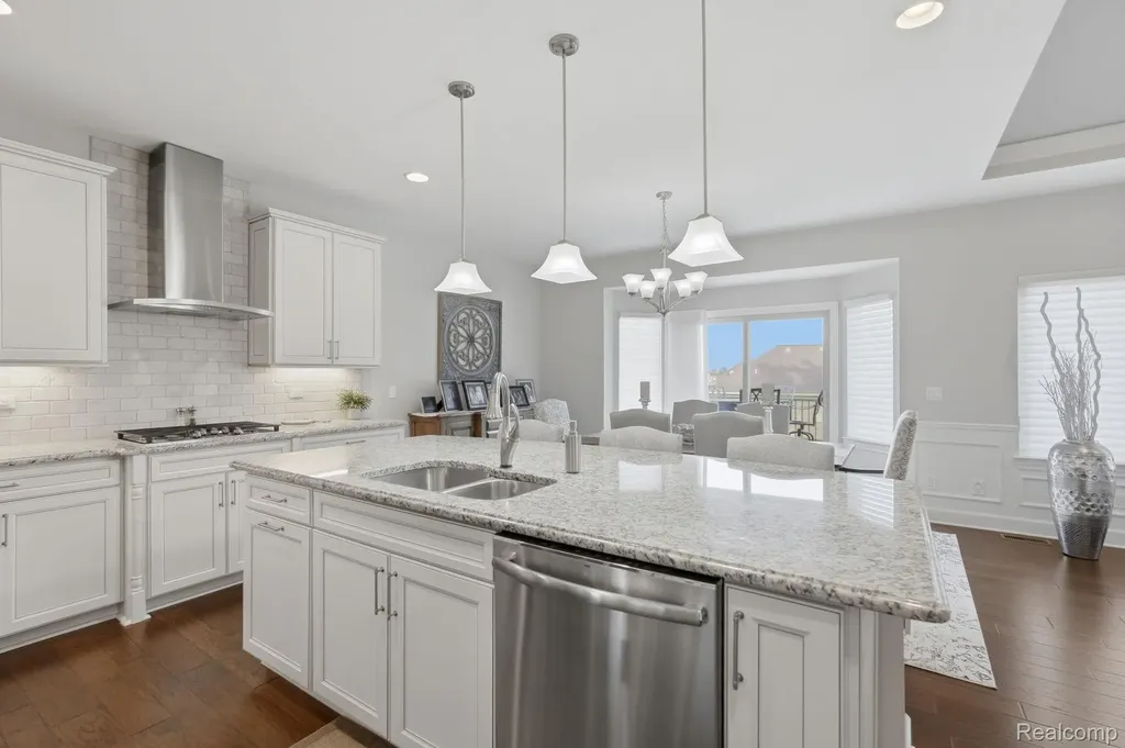 6824 Venturi Drive Washington Township MI 48094