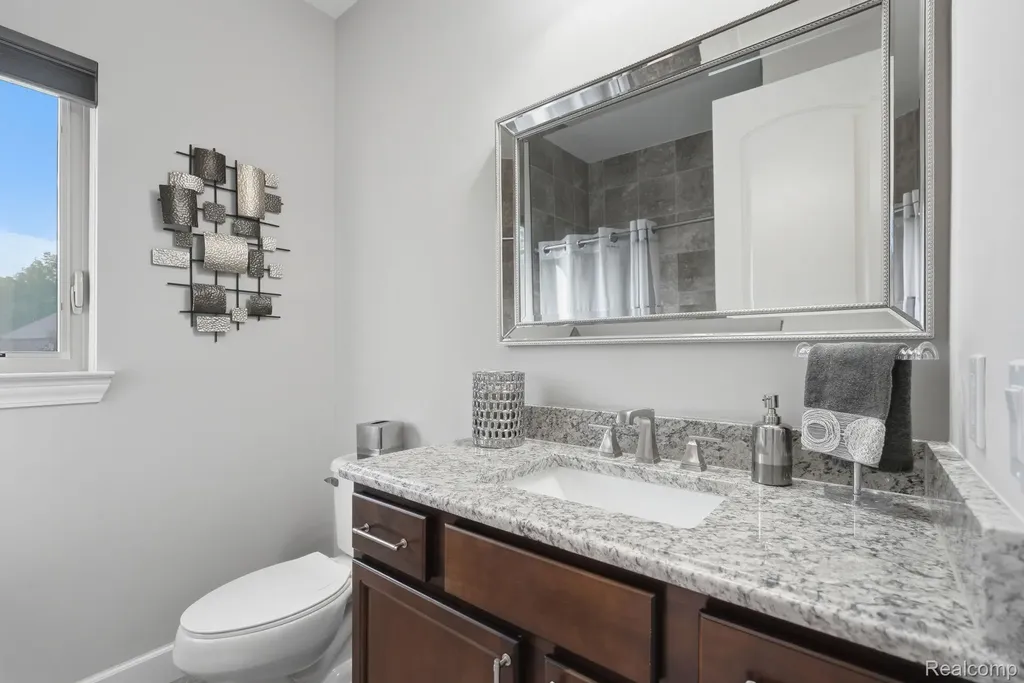 6824 Venturi Drive Washington Township MI 48094
