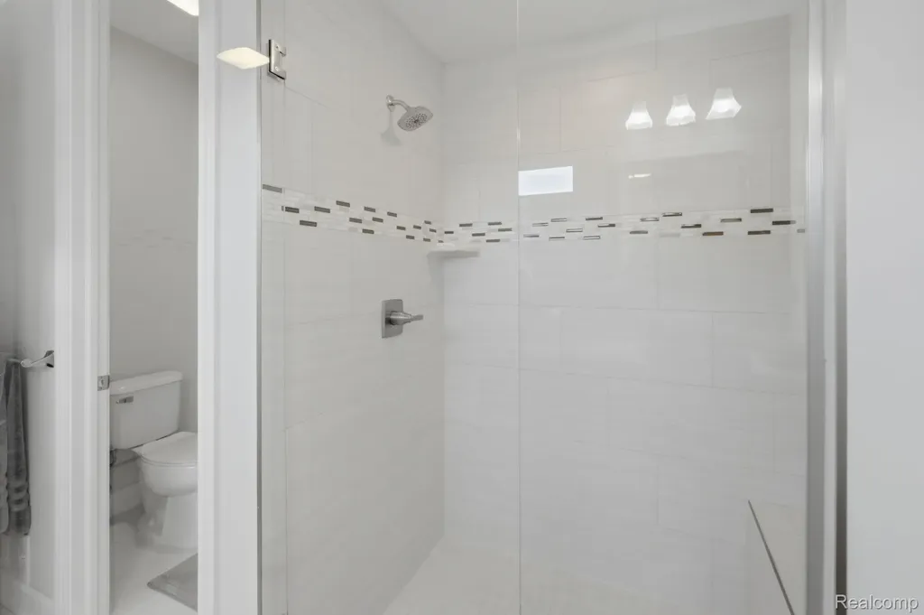 6824 Venturi Drive Washington Township MI 48094