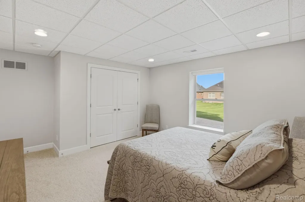 6824 Venturi Drive Washington Township MI 48094