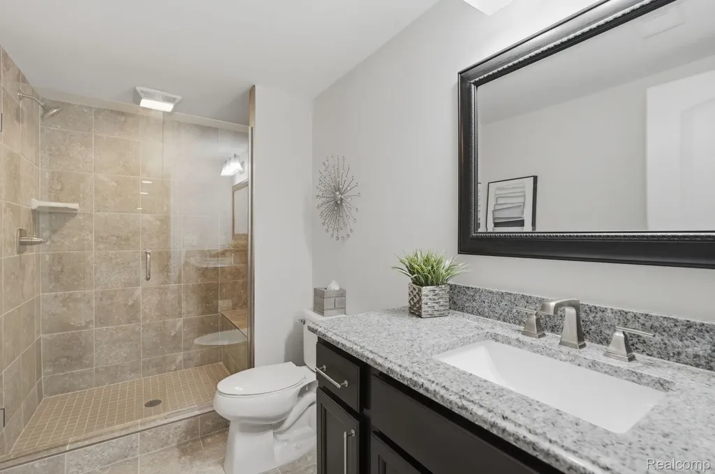 6824 Venturi Drive Washington Township MI 48094