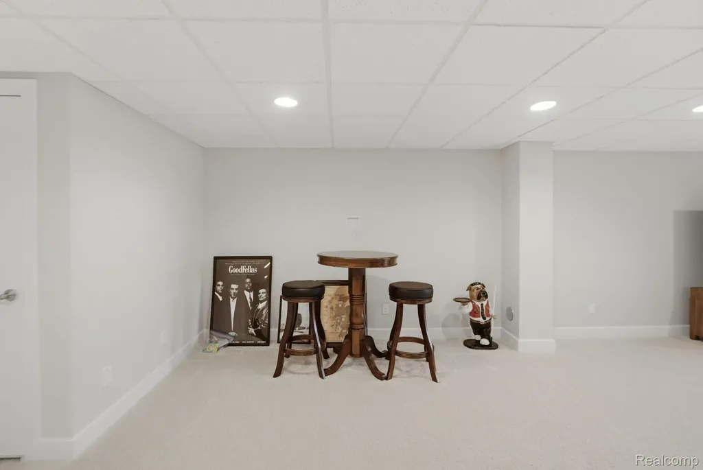 6824 Venturi Drive Washington Township MI 48094